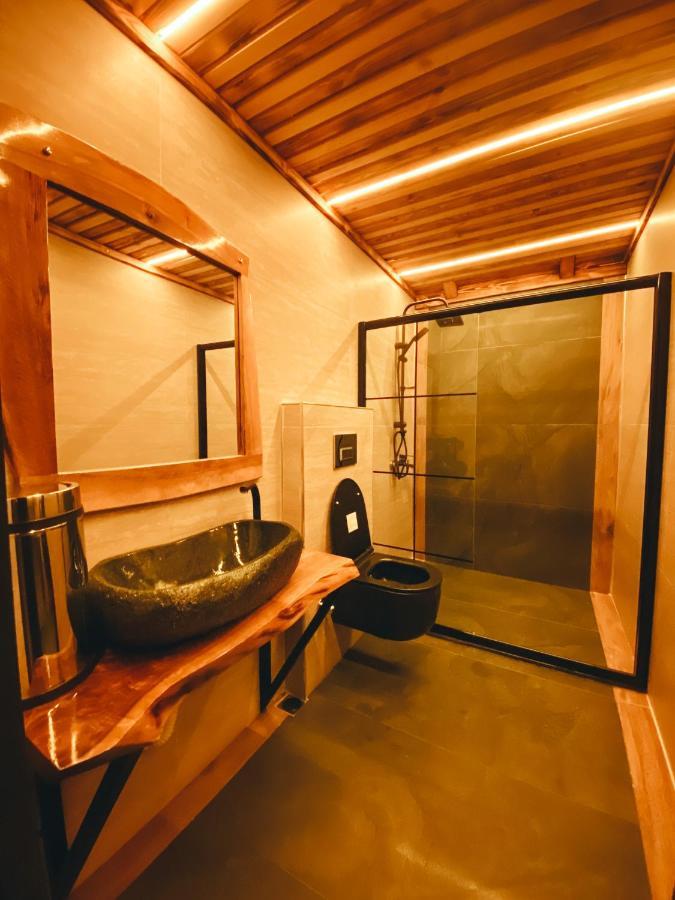 Zirvedekal Suit Otel Çamlıhemşin Exterior foto